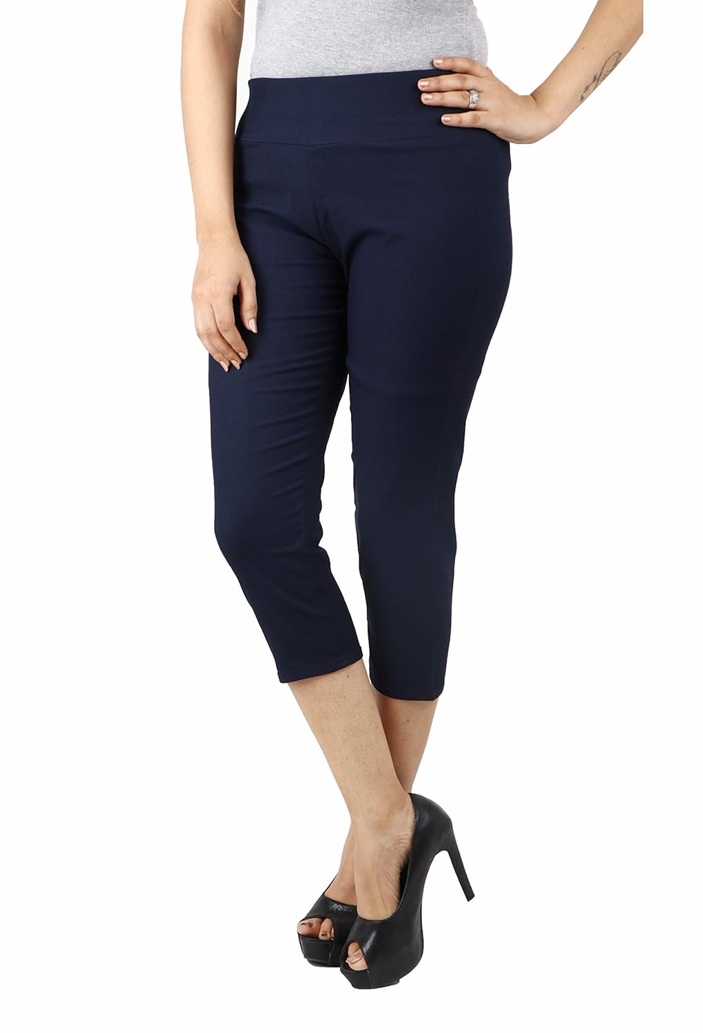 Stylesindia Women's Regular Fit Plain 3/4th Capri Pants - XL Navy